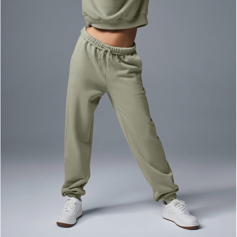 Alo Accolade Sweatpant, Limestone